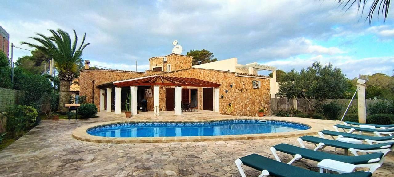 Villa Sanchez In Strandnahe Mit Pool, Jacuzzi, Klima, Wifi, Gas Bbq Santanyí Esterno foto