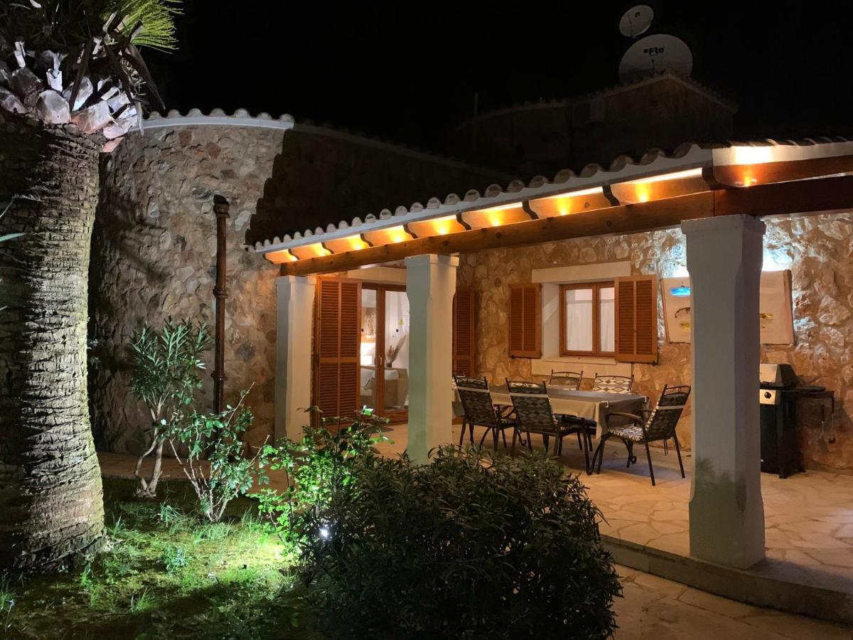 Villa Sanchez In Strandnahe Mit Pool, Jacuzzi, Klima, Wifi, Gas Bbq Santanyí Esterno foto