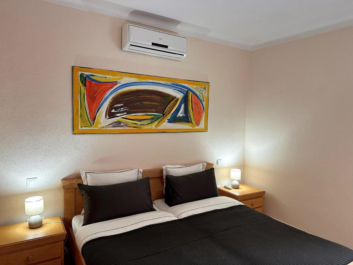 Villa Sanchez In Strandnahe Mit Pool, Jacuzzi, Klima, Wifi, Gas Bbq Santanyí Esterno foto