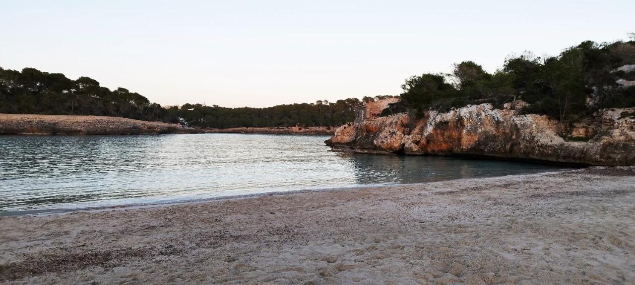 Villa Sanchez In Strandnahe Mit Pool, Jacuzzi, Klima, Wifi, Gas Bbq Santanyí Esterno foto